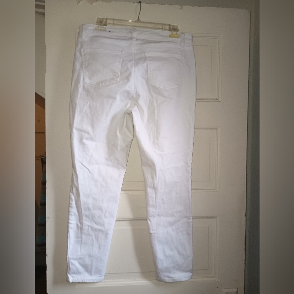 Jeans - Picture 3 of 3